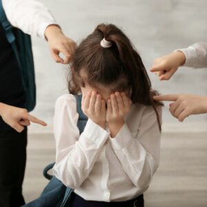 قلدری در نوجوانان